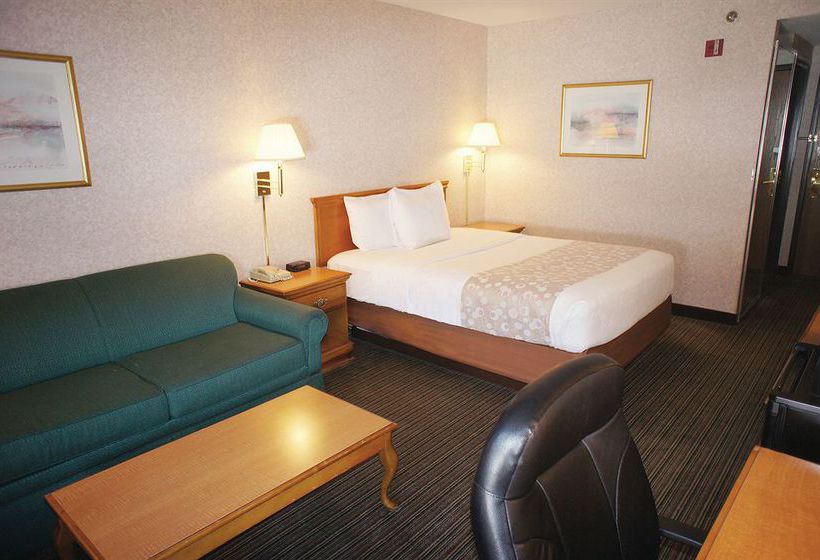 Hotel La Quinta Inn & Suites Saint Albans 