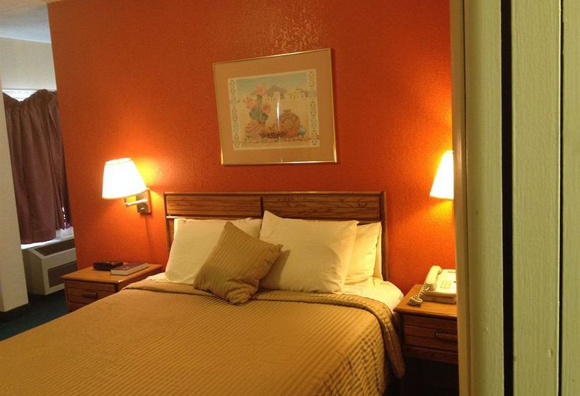 Hotel Rodeway Inn & Suites Emporia 