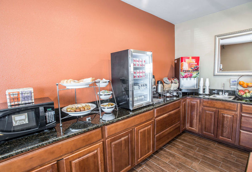 Hotel Sleep Inn & Suites Hays  | Hays | Kansas | United States 2