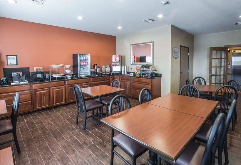 Hotel Sleep Inn & Suites Hays  | Hays | Kansas | United States 3