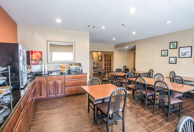 Hotel Sleep Inn & Suites Hays  | Hays | Kansas | United States 4