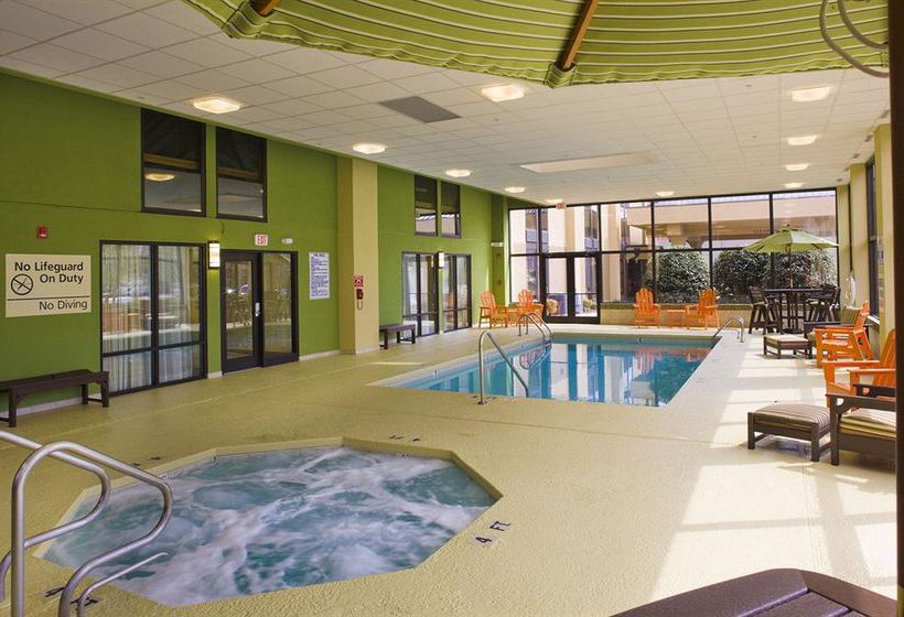 Hotel Hampton Inn Asheville - I-26 Biltmore Square  | Asheville | North Carolina | United States 3