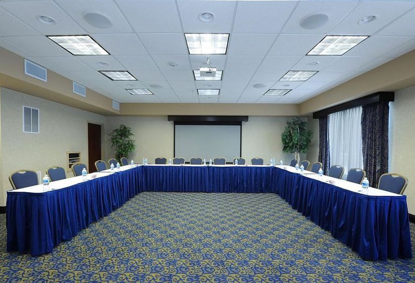 Holiday Inn Express Hotel & Suites Atlanta N-Perimeter Mall Area Atlanta