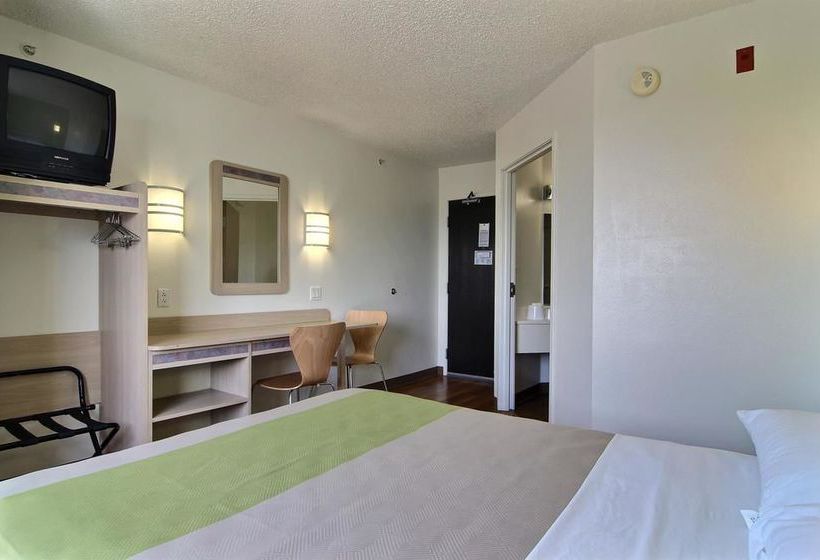 Motel 6 Albuquerque North   | Albuquerque | New Mexico | United States 11