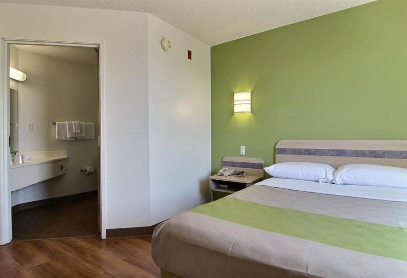 Motel 6 Albuquerque North   | Albuquerque | New Mexico | United States 12