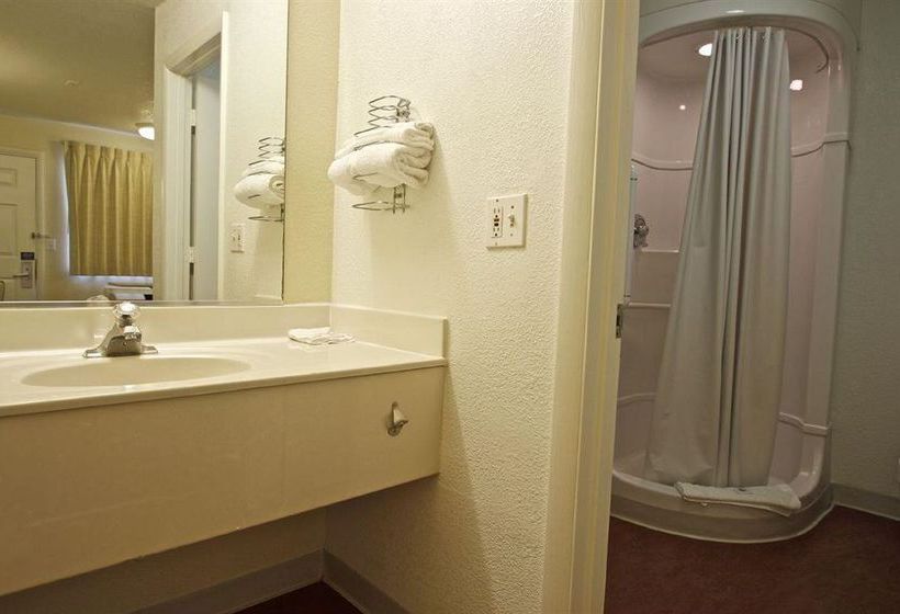 Motel 6 Charleston South  | Charleston | South Carolina | United States 5