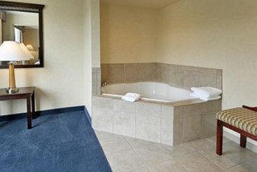 Hotel Wingate by Wyndham Bridgeport WV  | Bridgeport | West Virginia | United States 9