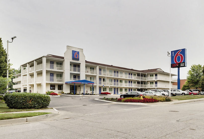 Motel 6 Baltimore BWI Airport 