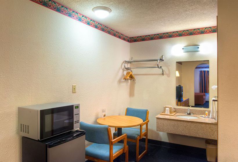Hotel Econo Lodge Midtown Albuquerque  | Albuquerque | New Mexico | United States 6