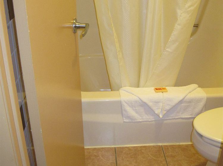 Hotel Econo Lodge Killington Area  | Mendon | Vermont | United States 7