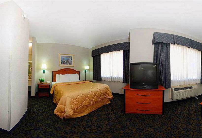 Hotel Quality Inn & Suites Waco  | Waco | Texas | United States 3