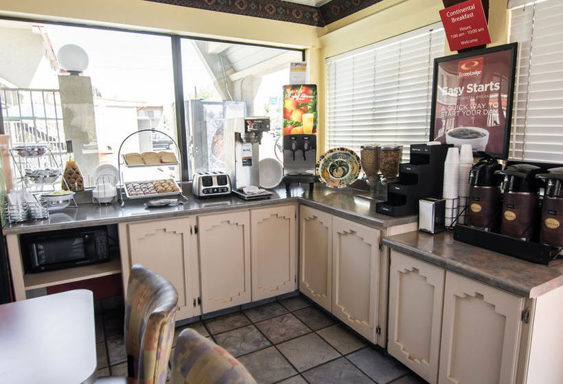 Hotel Econo Lodge Downtown Albuquerque  | Albuquerque | New Mexico | United States 7