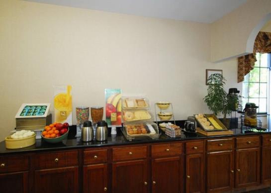 Hotel Quality Inn & Suites  | Winchester | Kentucky | United States 12