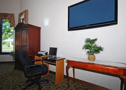Hotel Quality Inn & Suites  | Winchester | Kentucky | United States 18