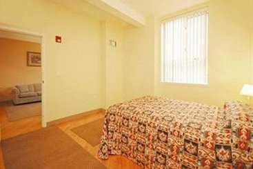Hotel Suburban Extended Stay Logan Airport  | Winthrop | Massachusetts | United States 1