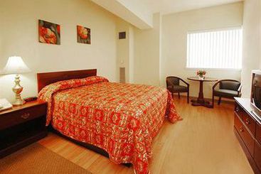 Hotel Suburban Extended Stay Logan Airport  | Winthrop | Massachusetts | United States 2