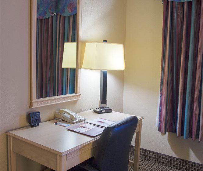 Hotel Comfort Suites Humble  | Humble | Texas | United States 20