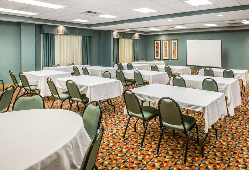 Hotel Comfort Suites Macon  | Macon | Georgia | United States 14