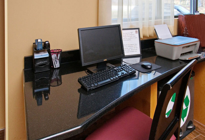 Hotel Comfort Suites Salem 