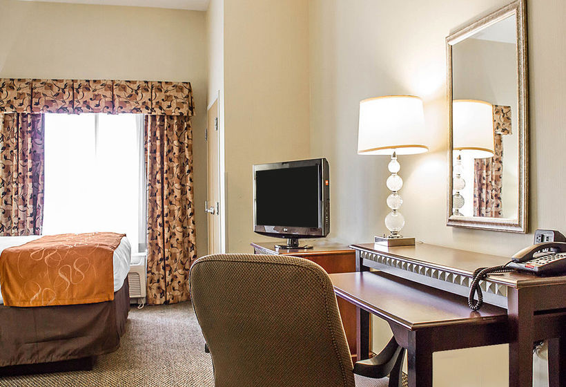 Hotel Comfort Suites Southington  | Southington | Connecticut | United States 16