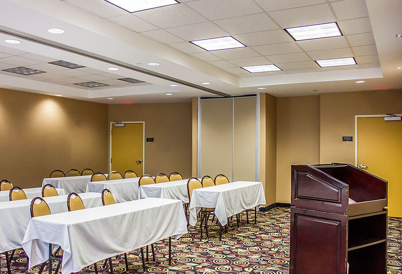 Hotel Comfort Suites Southington  | Southington | Connecticut | United States 20