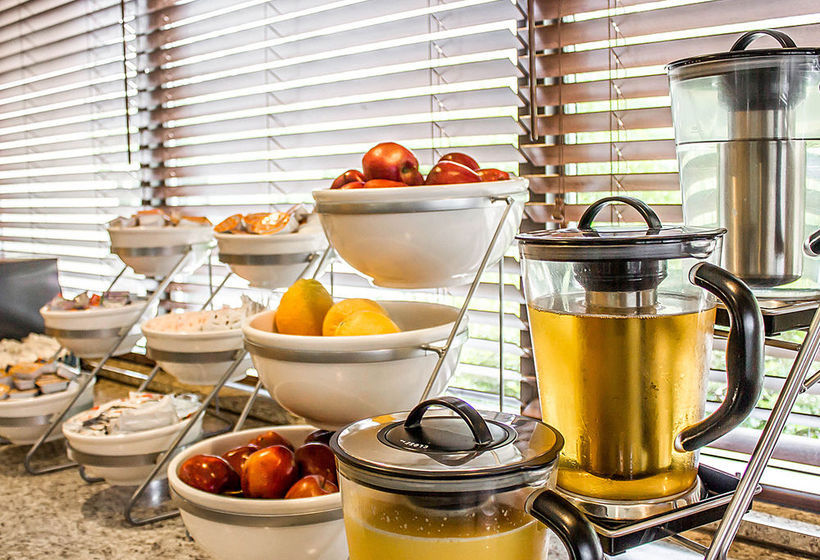 Hotel Comfort Suites Southington  | Southington | Connecticut | United States 7