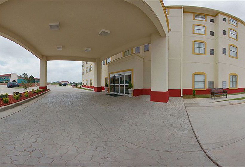 Hotel Comfort Suites Yukon  | Yukon | Oklahoma | Estados Unidos 3