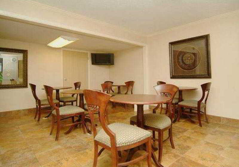 Hotel Quality Inn Conway  | Conway | Arkansas | United States 7