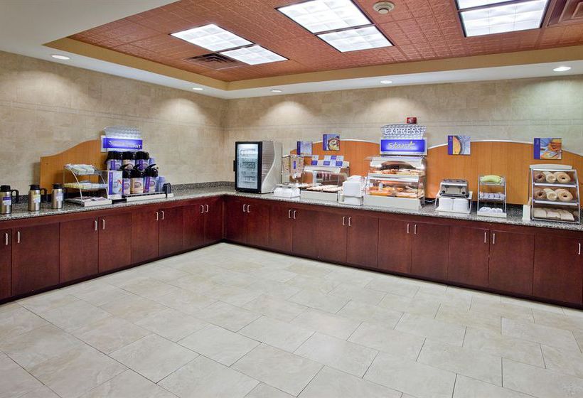 Hotel Holiday Inn Express Savannah Airport  | Savannah | Georgia | United States 5