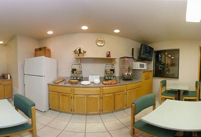 Hotel Rodeway Inn & Suites Oklahoma City  | Oklahoma City | Oklahoma | Estados Unidos 3