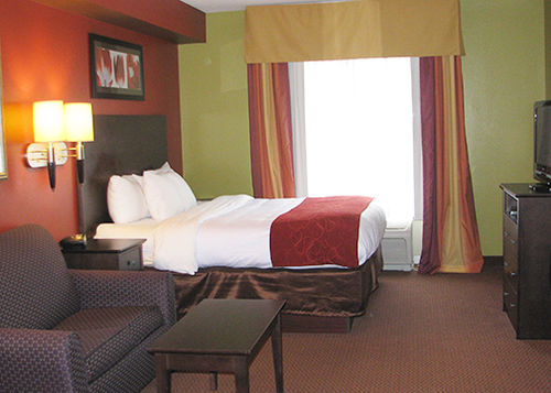 Hotel Comfort Suites East Knoxville  | Knoxville | Tennessee | United States 17