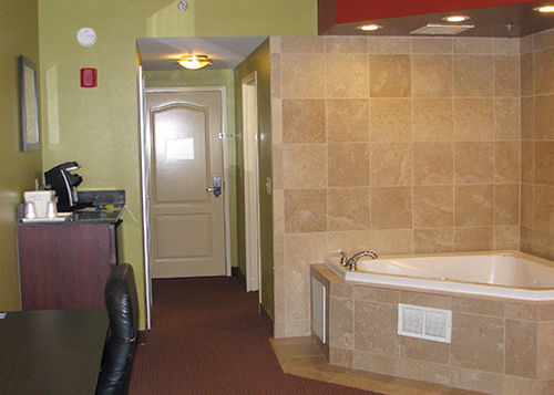 Hotel Comfort Suites East Knoxville  | Knoxville | Tennessee | United States 8