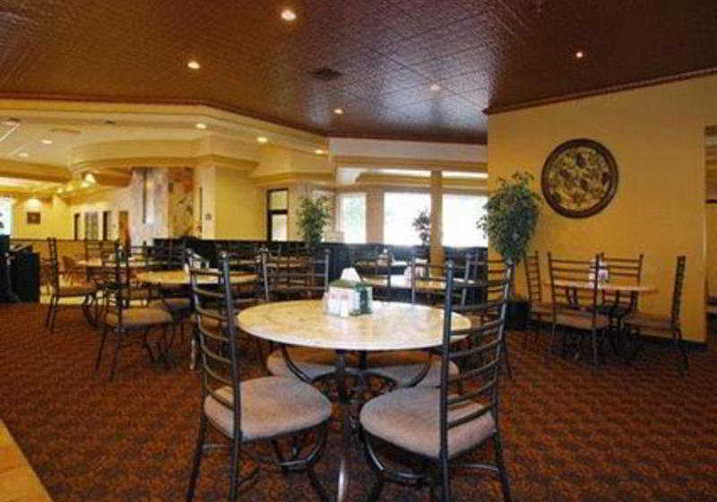 Hotel Quality Suites Central  | Colorado Springs | Colorado | United States 8