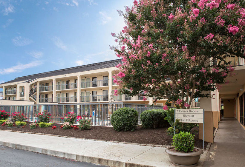 Hotel Quality Inn Merchants Drive  | Knoxville | Tennessee | United States 8