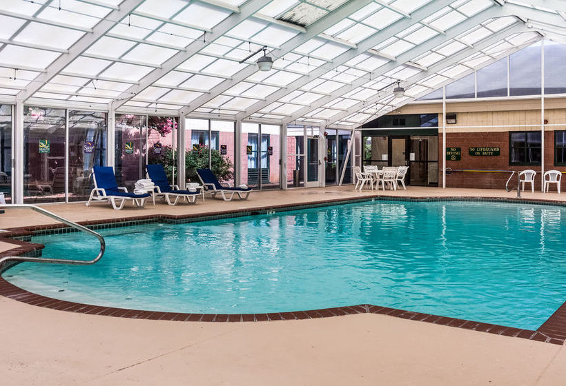 Hotel Quality Suites Lake Wright  | Norfolk | Virginia | United States 15