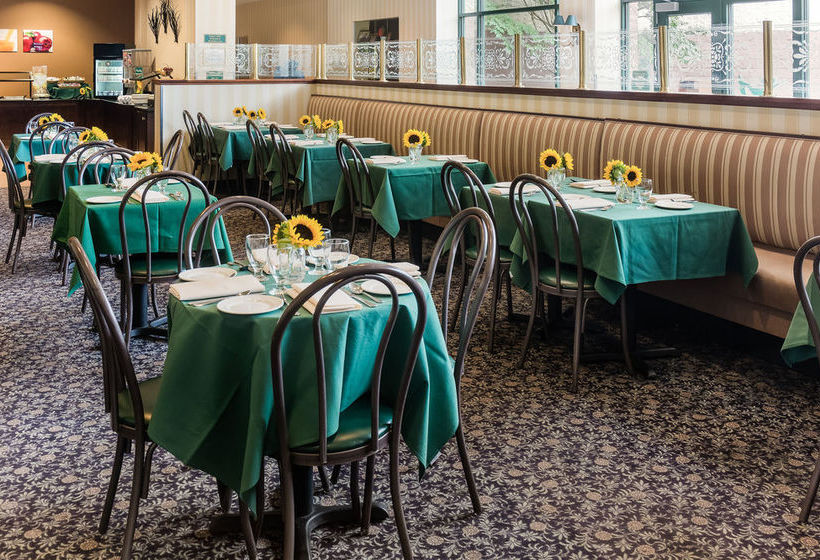 Hotel Quality Suites Lake Wright  | Norfolk | Virginia | United States 20