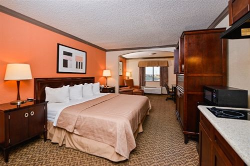 Hotel Quality Inn & Suites Beaumont  | Beaumont | Texas | United States 10