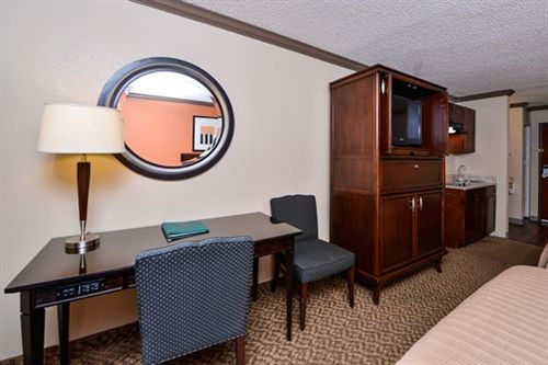 Hotel Quality Inn & Suites Beaumont  | Beaumont | Texas | United States 19