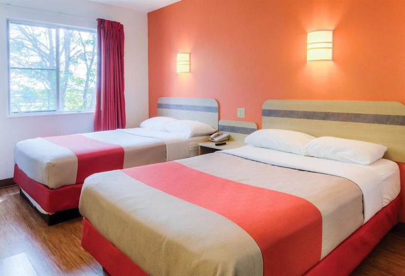 Motel 6 Phoenix Airport 24th Street  | Phoenix | Arizona | United States 12