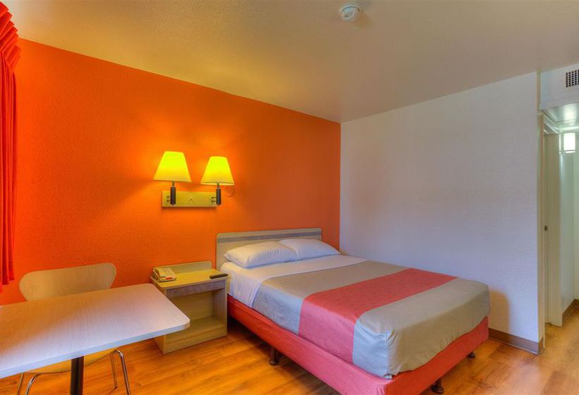 Motel 6 Portland East - Troutdale 