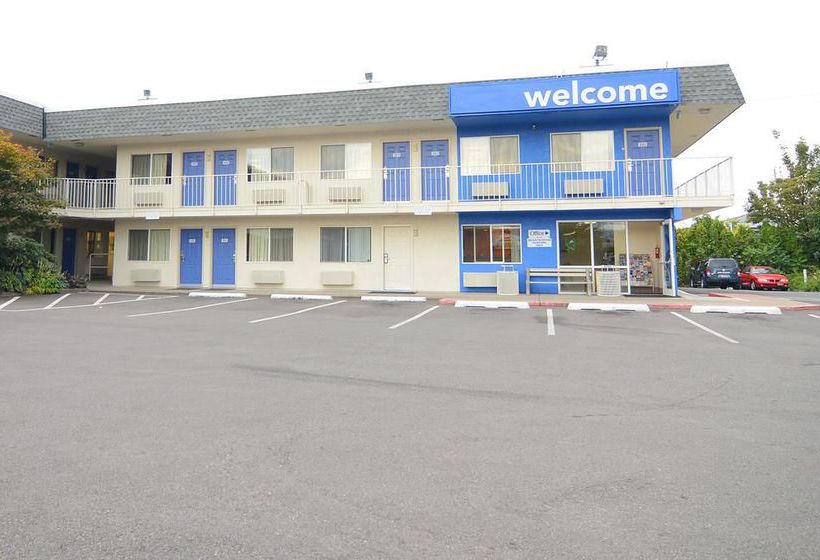 Motel 6 Coeur D'Alene  Coeur d'Alene