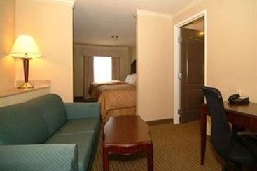 Hotel Comfort Suites Cincinnati  | Cincinnati | Ohio | United States 17