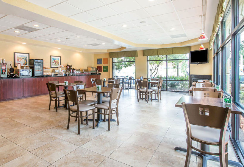 Hotel Comfort Suites Atlanta Airport Atlanta