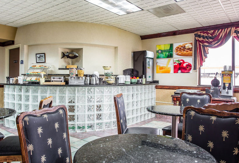 Hotel Quality Inn & Suites Ft. Jackson Maingate  | Columbia | South Carolina | United States 1