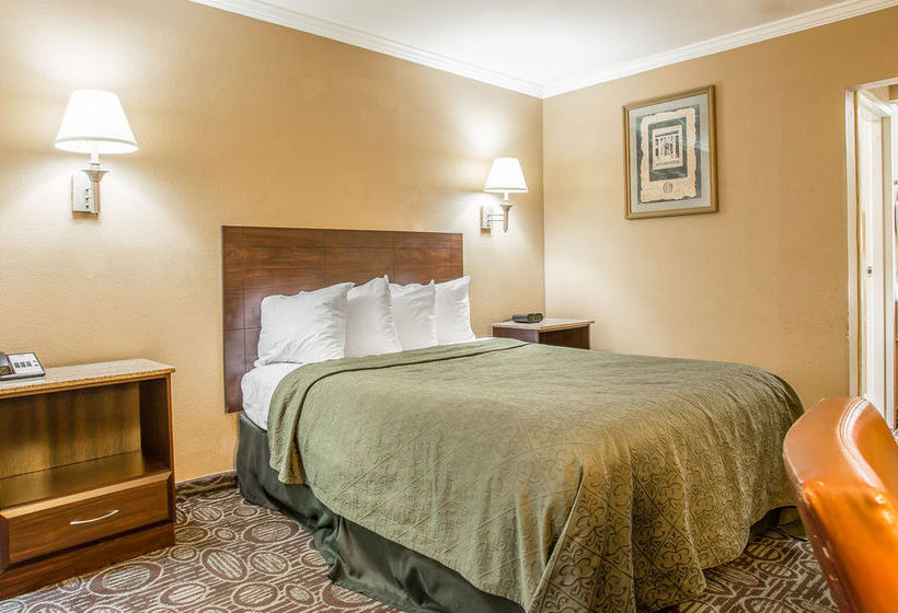 Hotel Quality Inn & Suites Ft. Jackson Maingate  | Columbia | South Carolina | United States 17