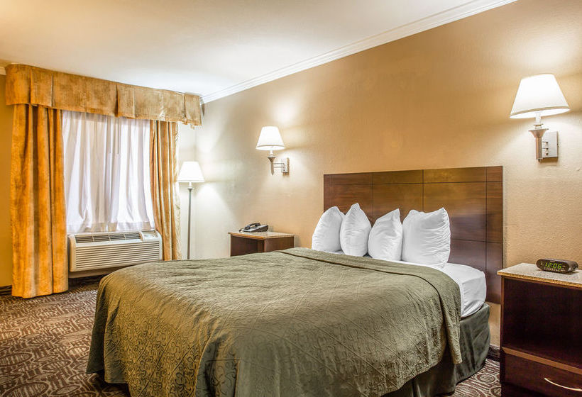 Hotel Quality Inn & Suites Ft. Jackson Maingate  | Columbia | South Carolina | United States 19