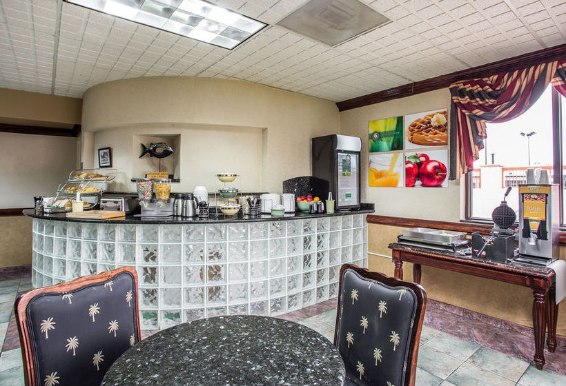 Hotel Quality Inn & Suites Ft. Jackson Maingate  | Columbia | South Carolina | United States 2