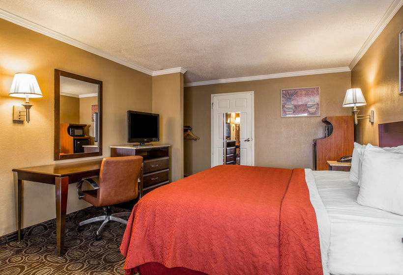 Hotel Quality Inn & Suites Ft. Jackson Maingate  | Columbia | South Carolina | United States 5