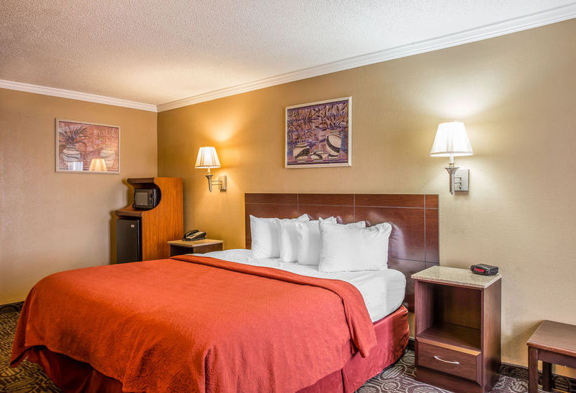 Hotel Quality Inn & Suites Ft. Jackson Maingate  | Columbia | South Carolina | United States 6