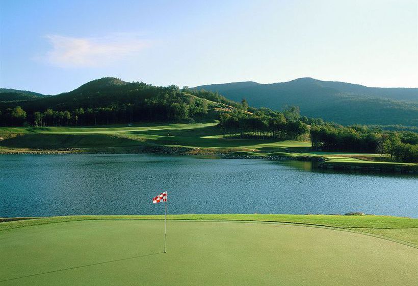 Hotel Stowe Mountain Lodge  | Stowe | Vermont | United States 3